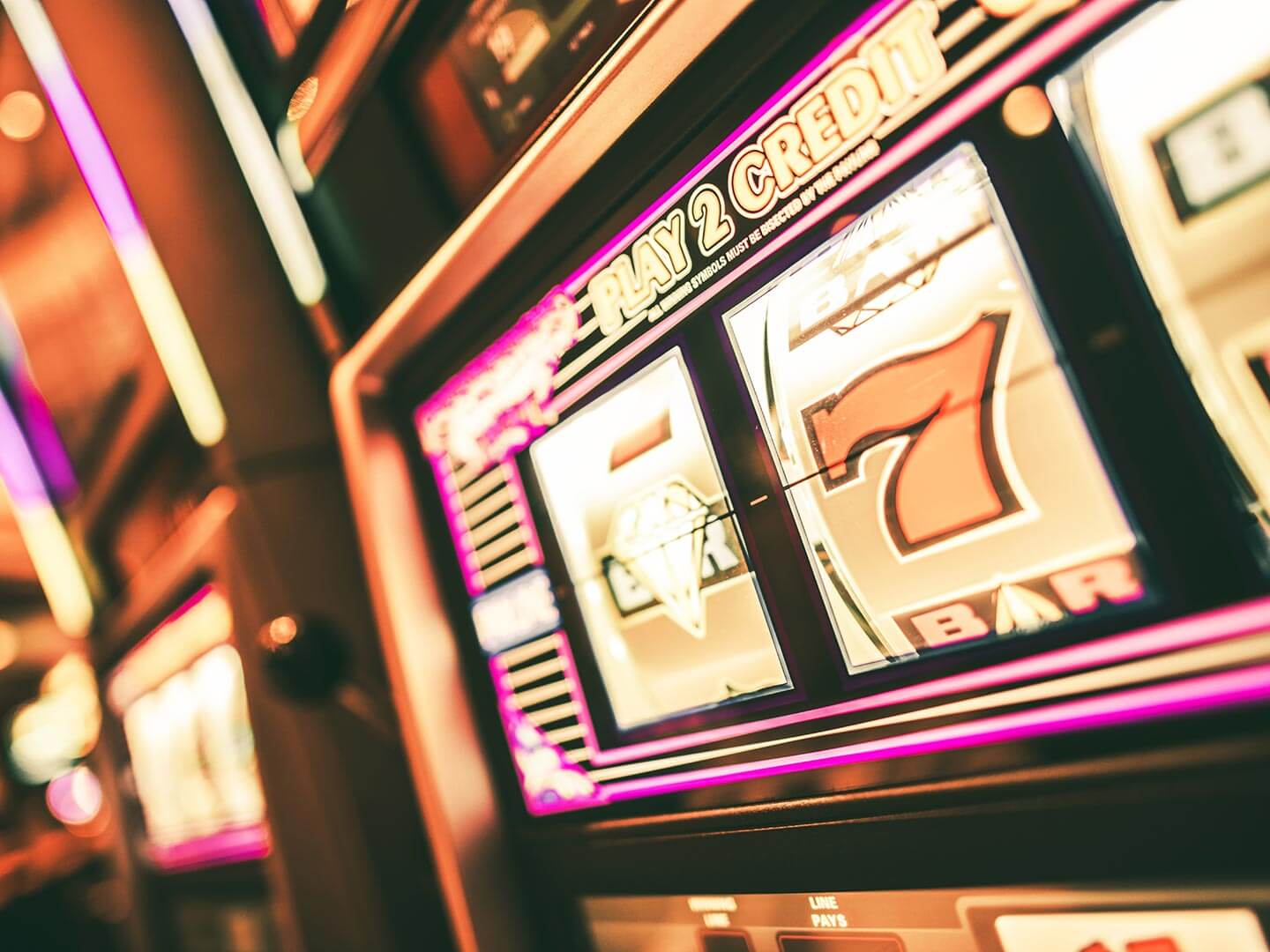 Všetko čo potrebujete vedieť o casino hre Výherné automaty - čo to je, výhody, nevýhody a kde hrať automaty online